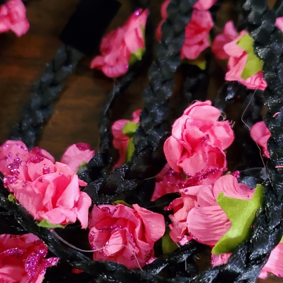 Headband with small flowers - Picture 2 of 8